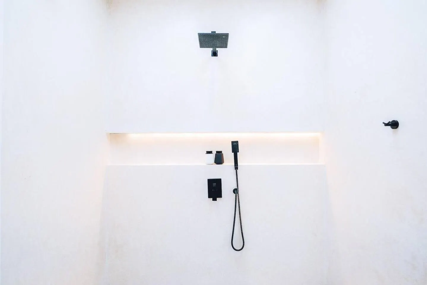 99 Villa Suite - Modern Bedrooms With Dining Area & Enormous Pool Kerobokan  0*, Kerobokan (Bali)