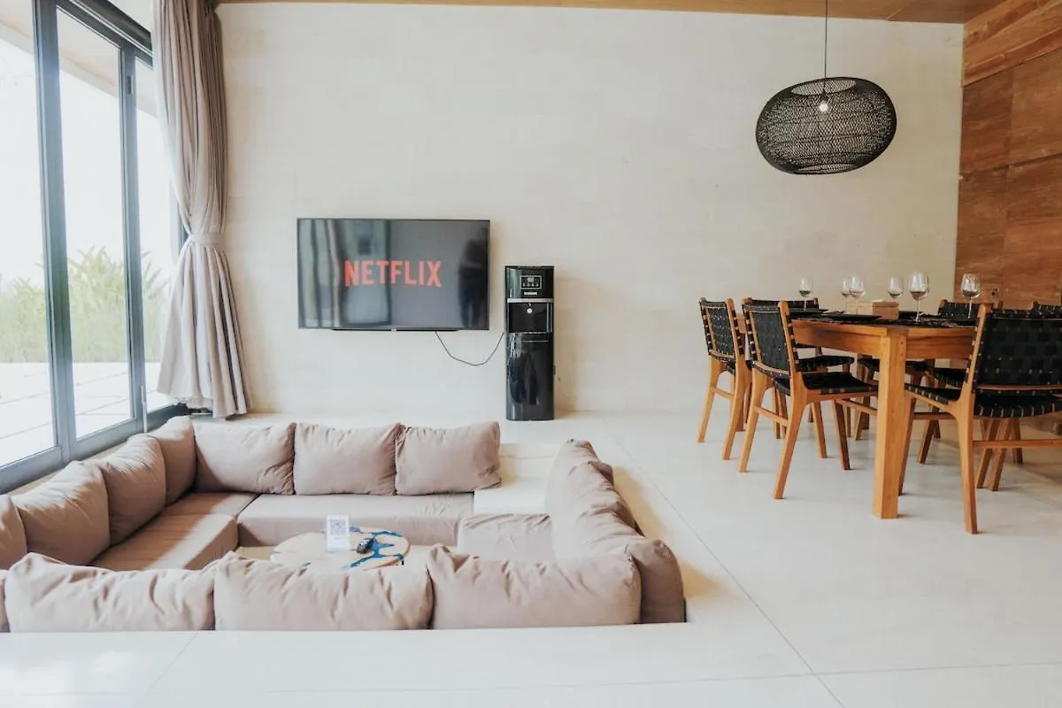 99 Villa Suite - Modern Bedrooms With Dining Area & Enormous Pool Kerobokan  0*, Kerobokan (Bali) Indonesia