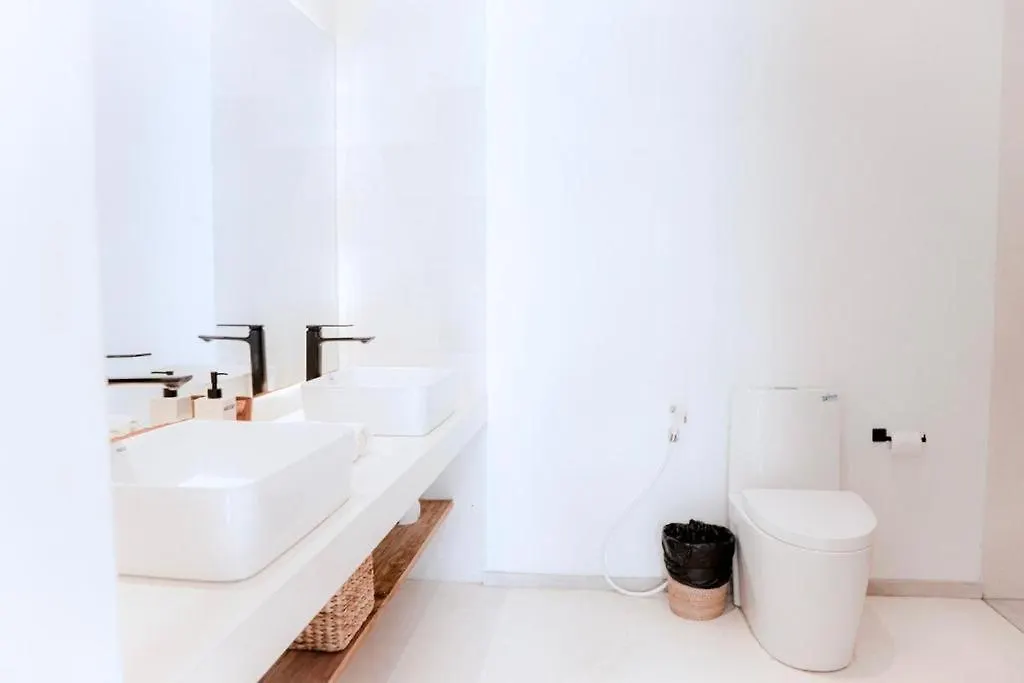 99 Villa Suite - Modern Bedrooms With Dining Area & Enormous Pool Kerobokan   Kerobokan (Bali)